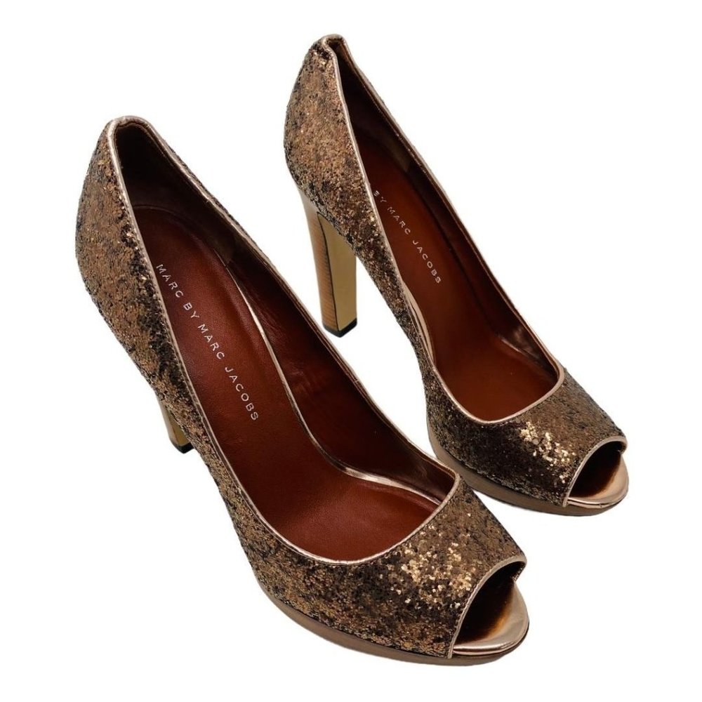 Marc Marc Jacobs Peep Toe Glitter Pumps 39 9 Gold